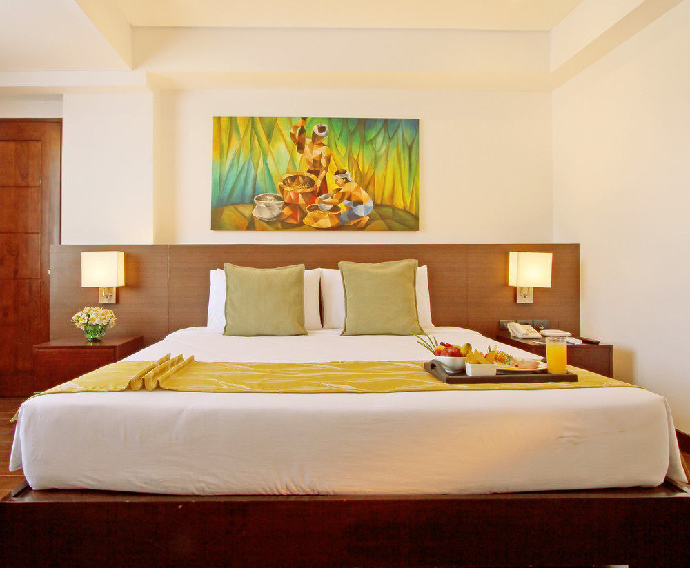 The Harvest Hotel Managed By Hii Cabanatuan Extérieur photo